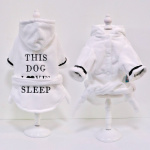 Peignoir à capuche pour chien Vêtement chien couleur: Blanc